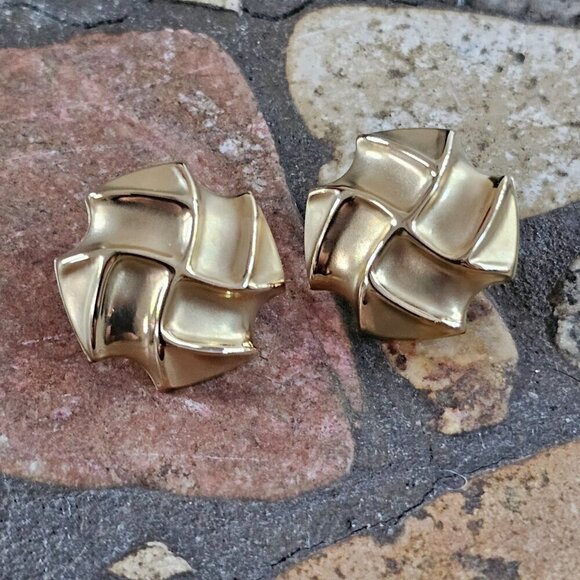 Vintage Light-weight Gold-Filled Carla Earrings - Picture 2 of 7